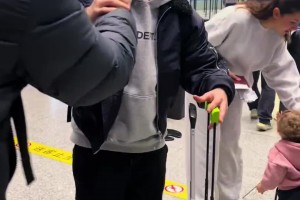 余道各努力，千里共同风！国安球迷为外援古加送行❤